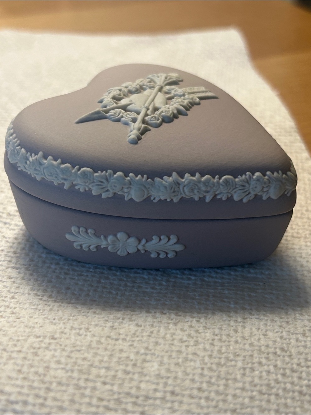 Rare Wedgewood Lavender Covered Heart Box